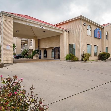 Motel 6-San Antonio, Tx - Fiesta Trails מראה חיצוני תמונה