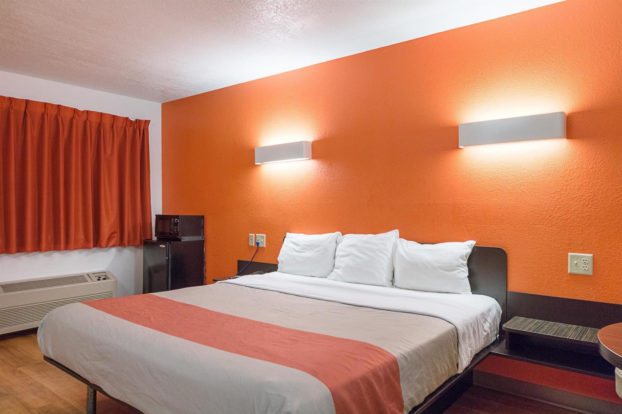 Motel 6-San Antonio, Tx - Fiesta Trails מראה חיצוני תמונה