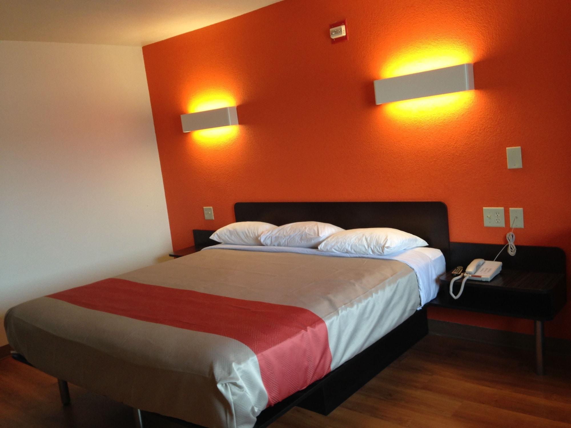 Motel 6-San Antonio, Tx - Fiesta Trails מראה חיצוני תמונה