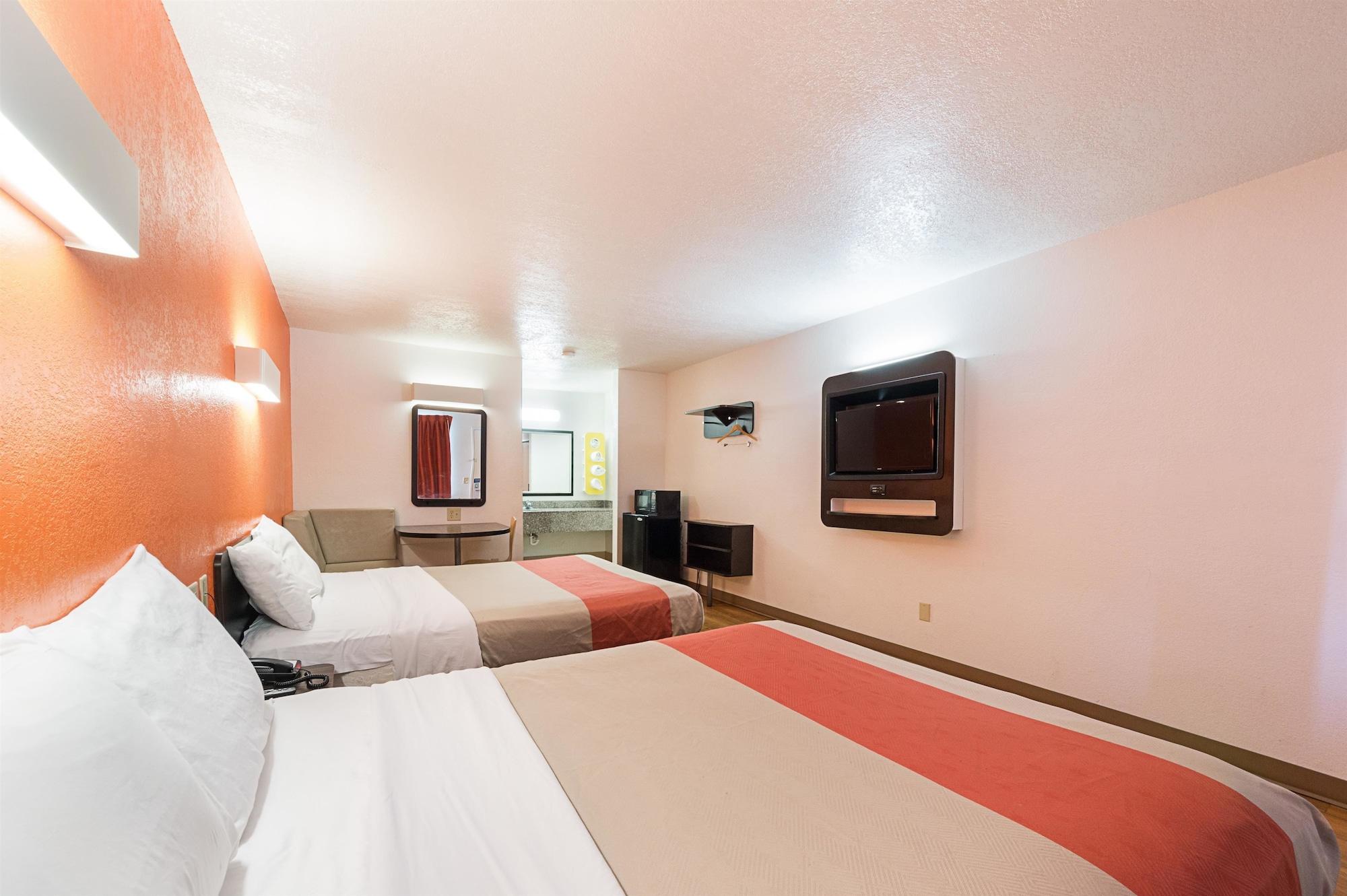 Motel 6-San Antonio, Tx - Fiesta Trails מראה חיצוני תמונה