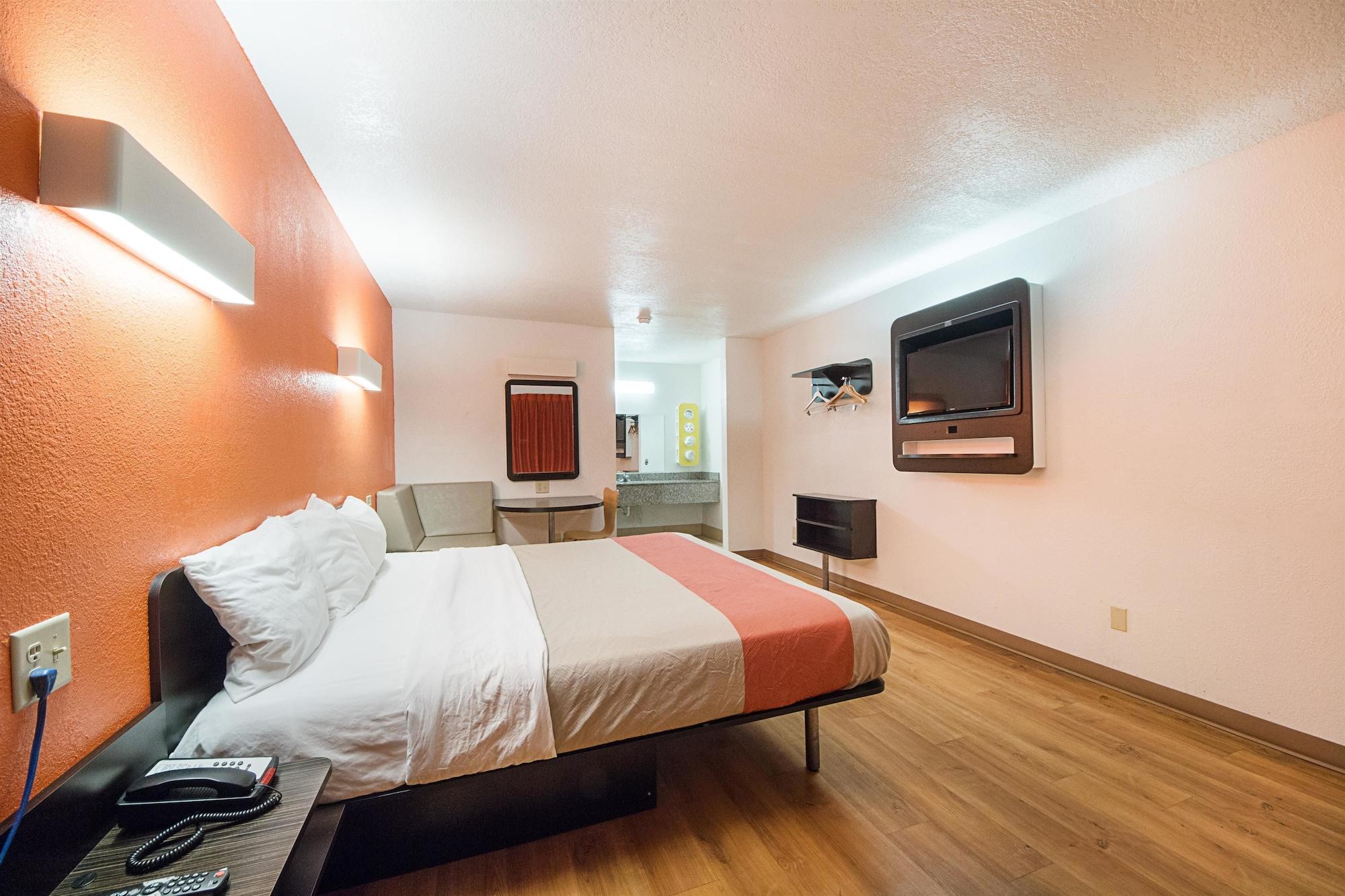 Motel 6-San Antonio, Tx - Fiesta Trails מראה חיצוני תמונה