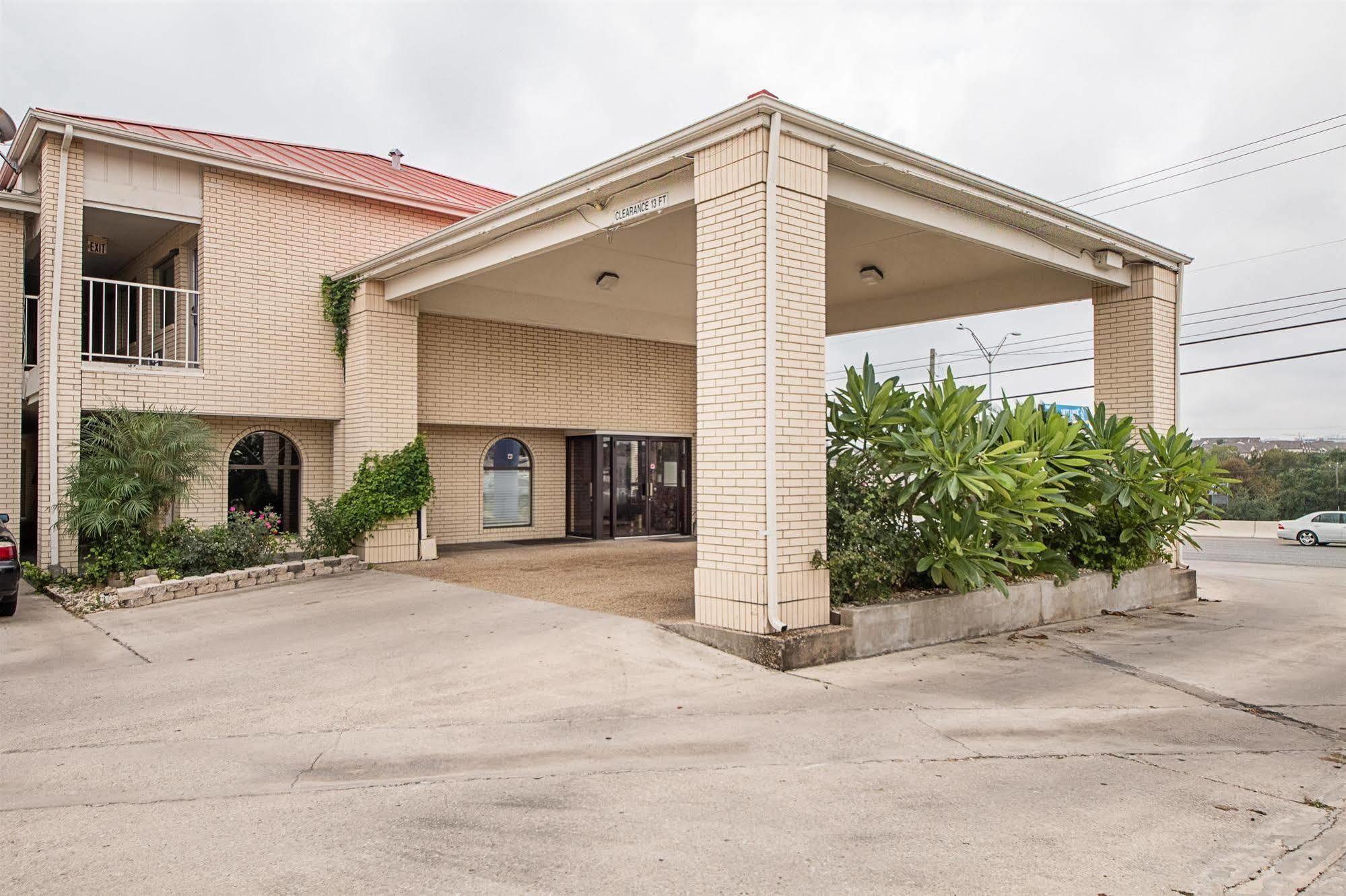 Motel 6-San Antonio, Tx - Fiesta Trails מראה חיצוני תמונה