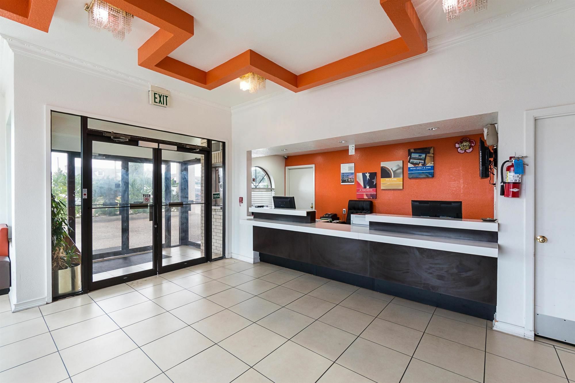 Motel 6-San Antonio, Tx - Fiesta Trails מראה חיצוני תמונה