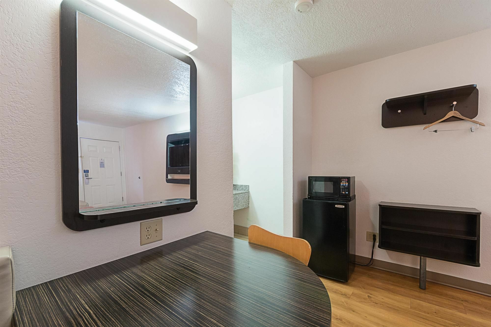 Motel 6-San Antonio, Tx - Fiesta Trails מראה חיצוני תמונה